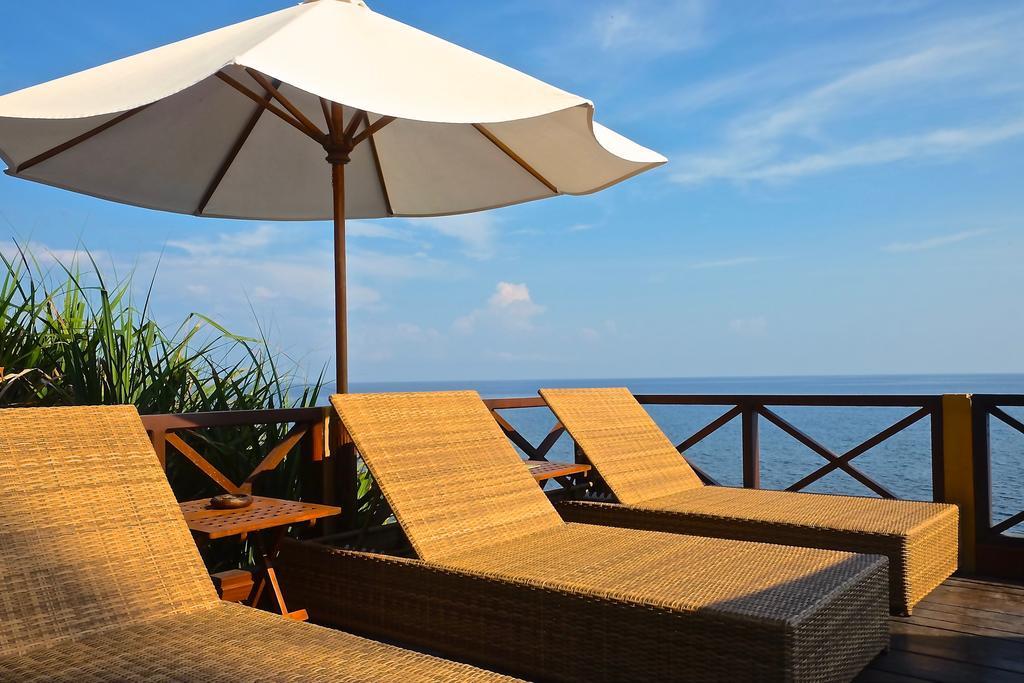 Villa Boreh Beach Resort And Spa Tejakula Exteriör bild